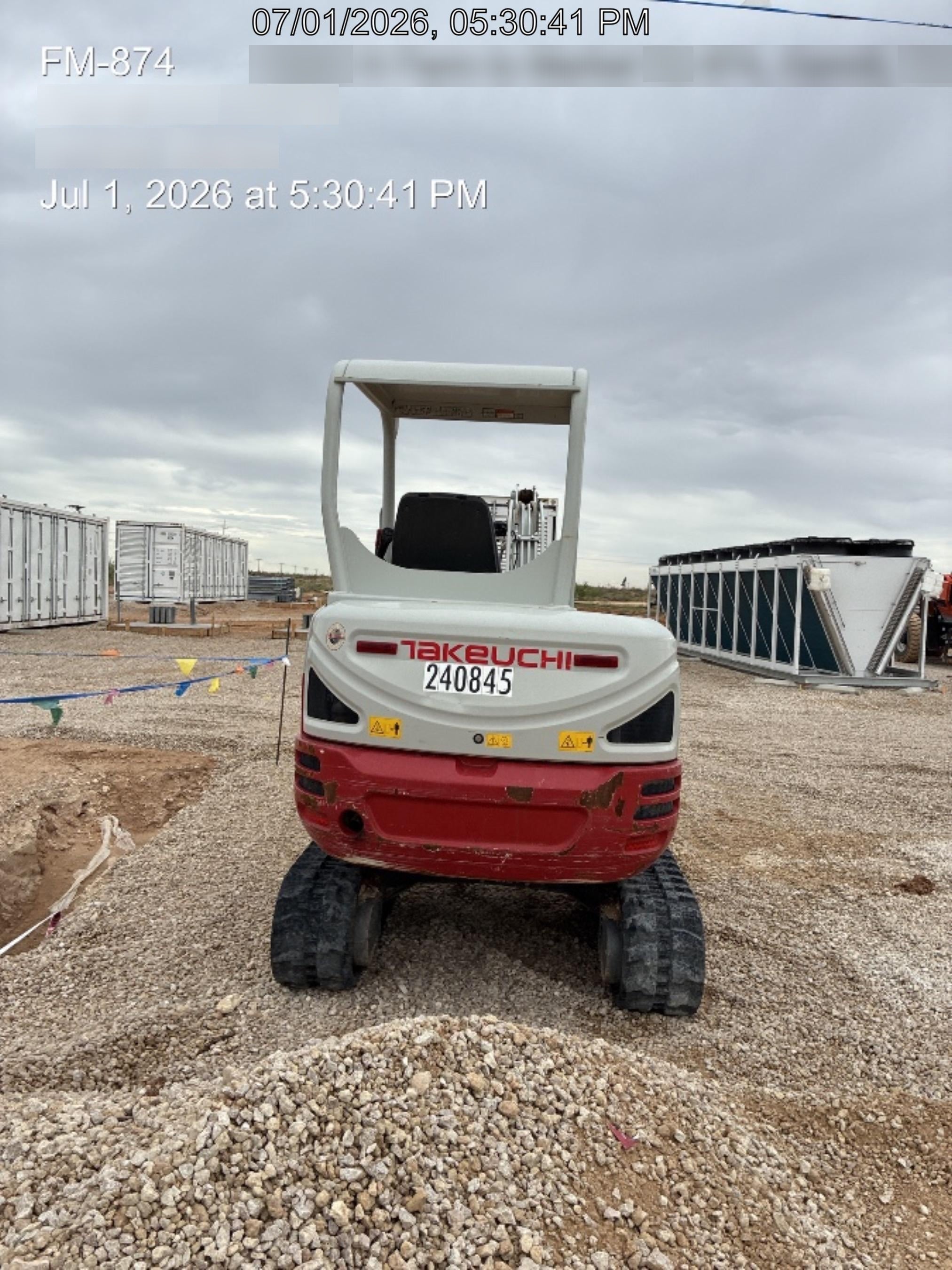 2022 TAKEUCHI TB235-2R