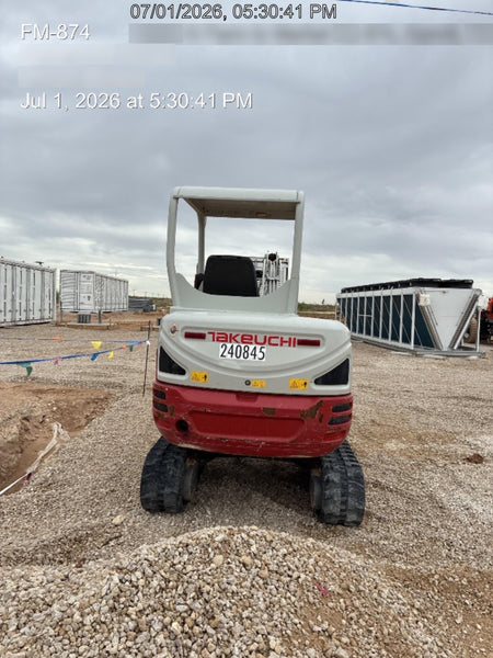 2022 TAKEUCHI TB235-2R
