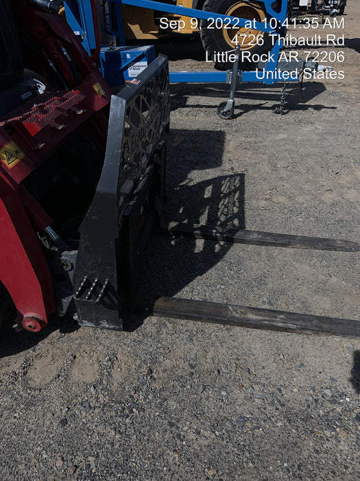 2022 PALADIN 48" Pallet Forks - Paladin