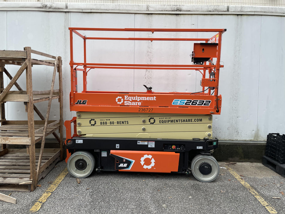 2022 JLG ES2632