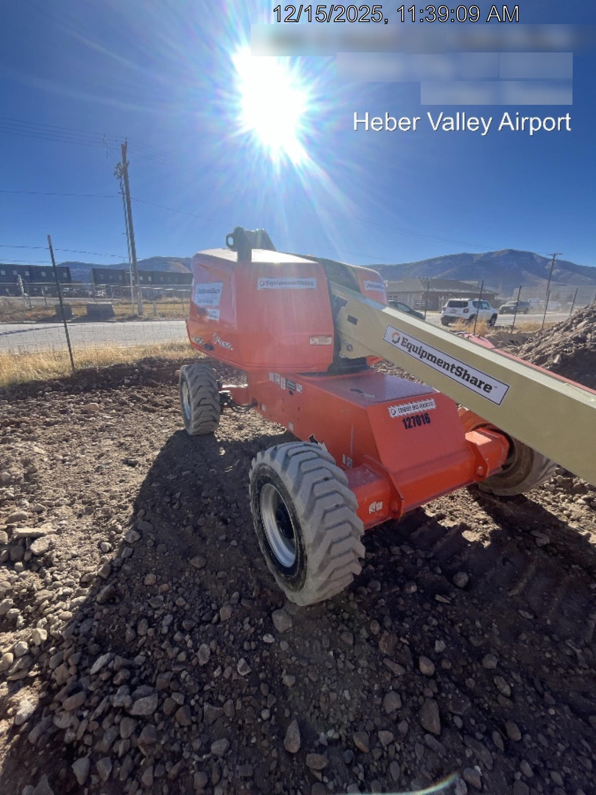 2021 JLG 400S