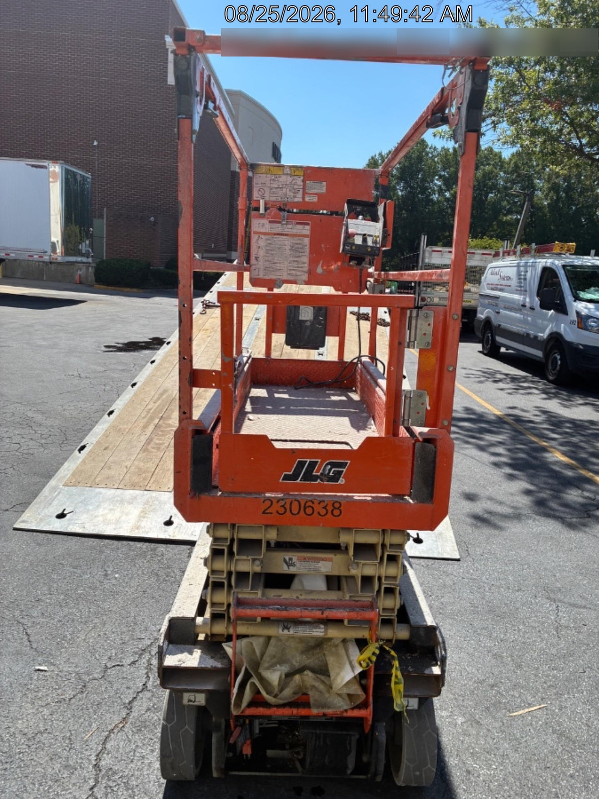 2022 JLG ES1932