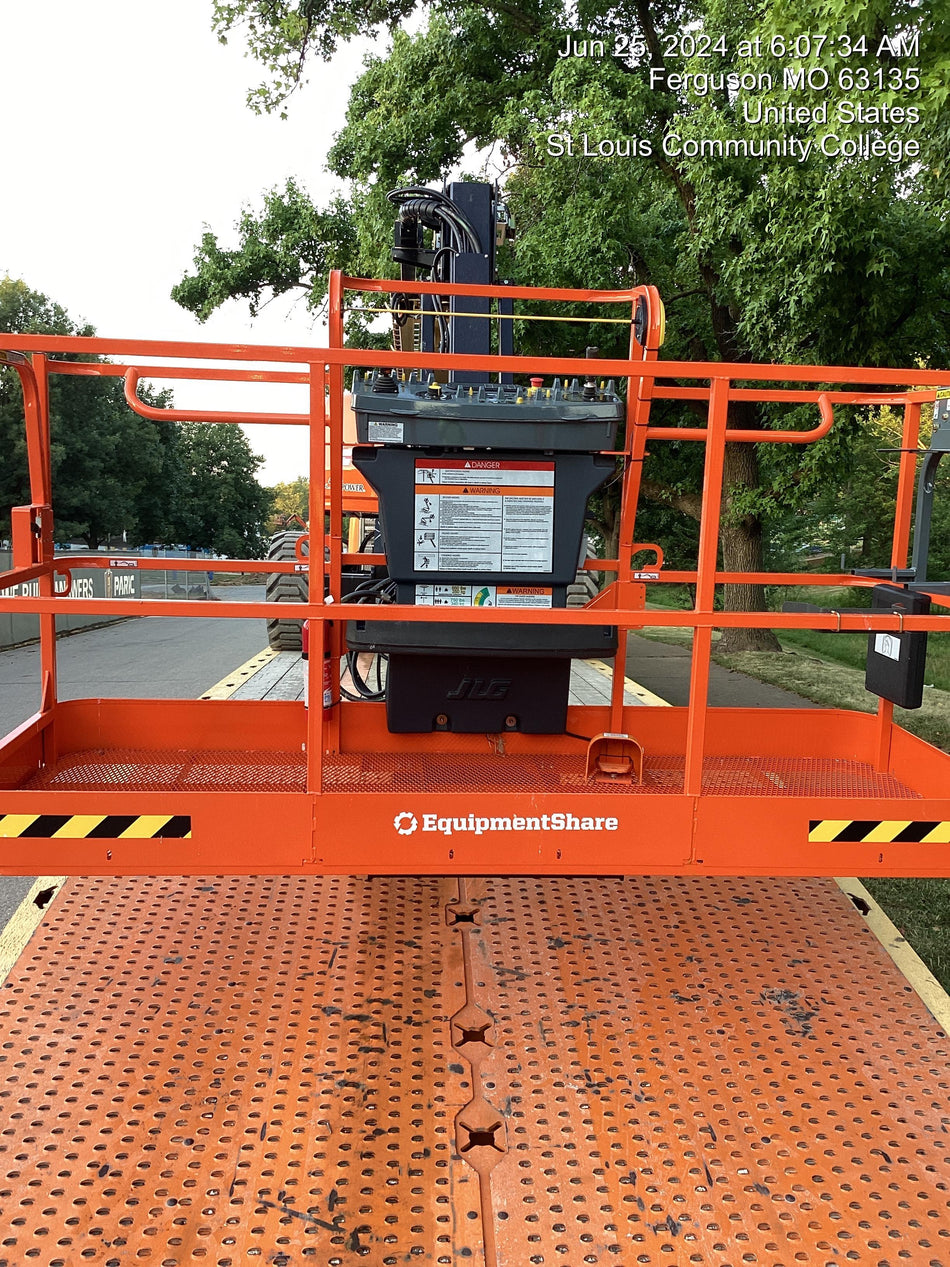 2024 JLG 660SJ