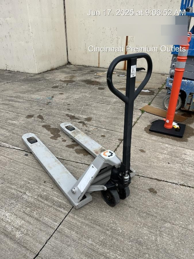 2020 STRONGWAY 2000 lb Pallet Jack