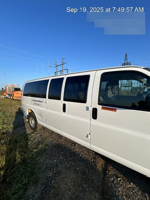2023 CHEVROLET Express Van - Rental