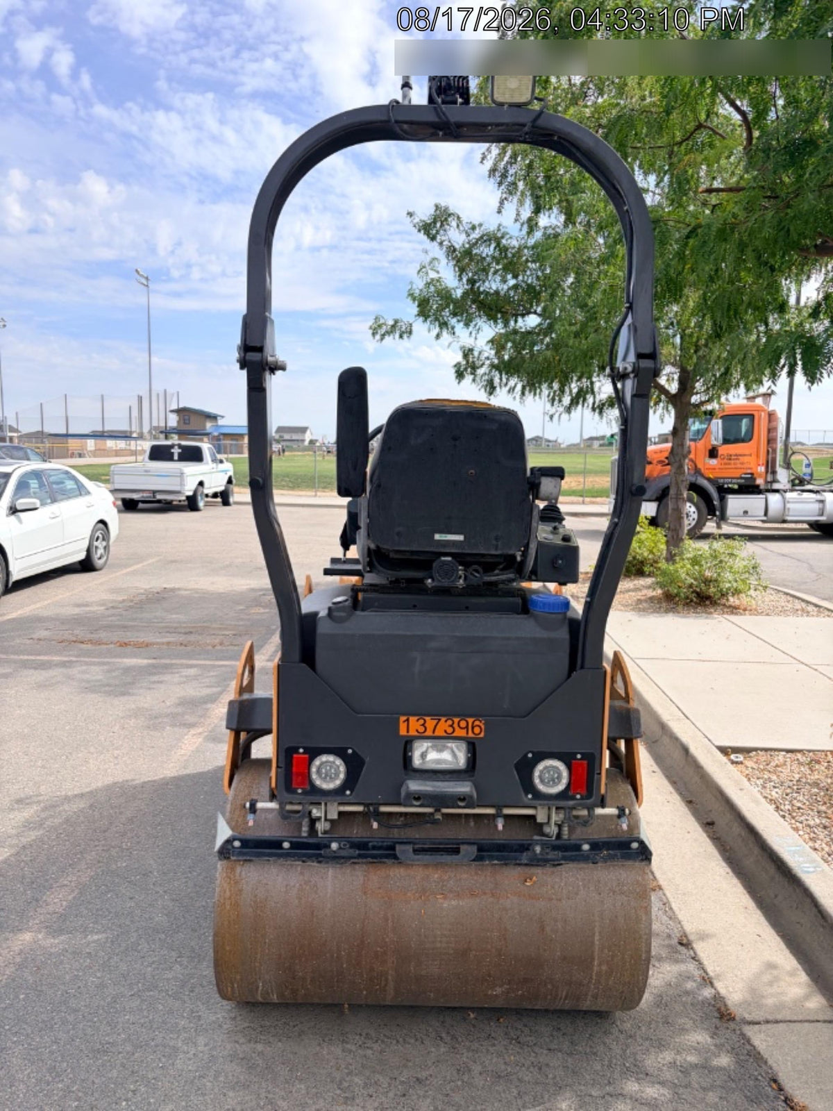 2021 CASE DV26E