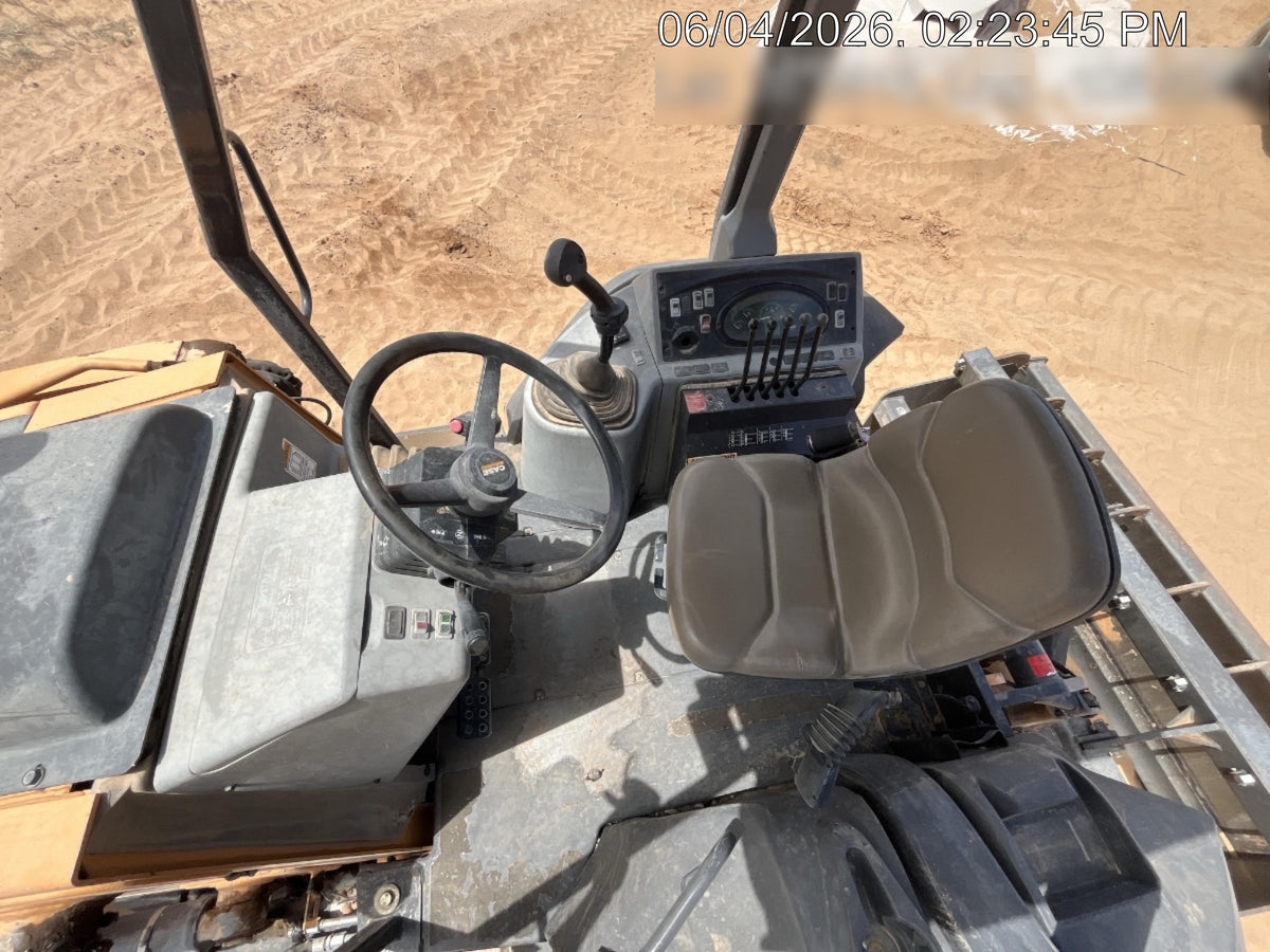 2019 CASE 570N EP