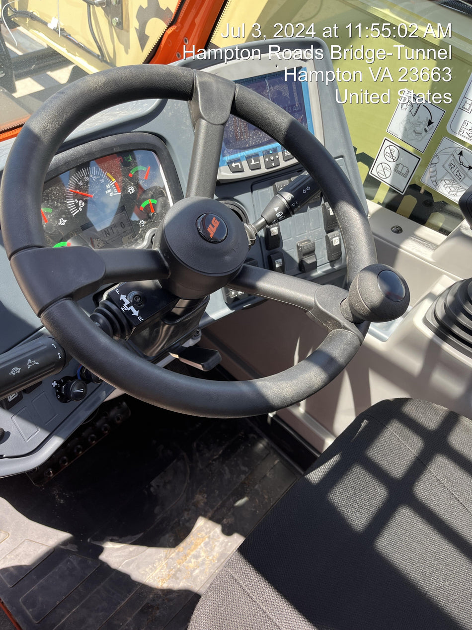 2024 JLG 1732