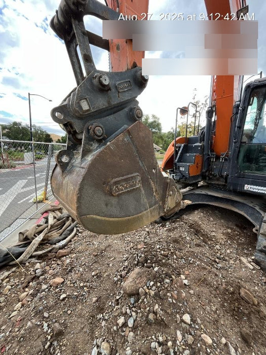 2020 DOOSAN 30" Bucket - Doosan