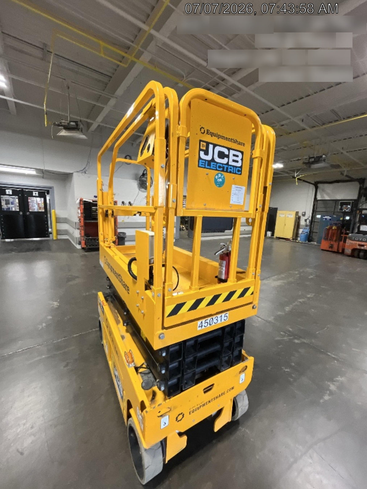 2024 JCB S1932E