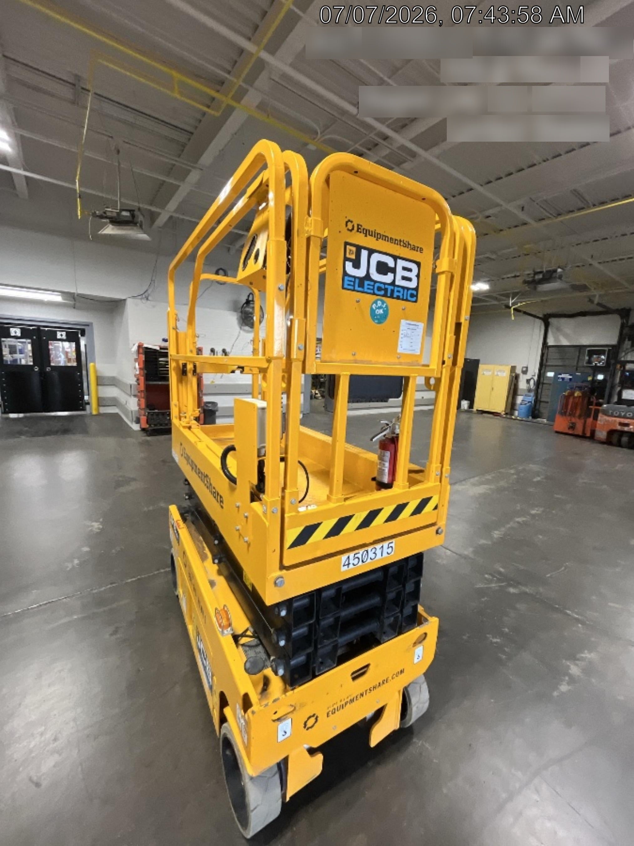 2024 JCB S1932E