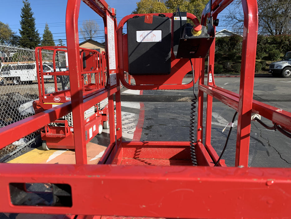 2020 MEC 1330SE Solid NM Tires, Steel Swing out Doors, LCS, Beacon, 900W Inverter