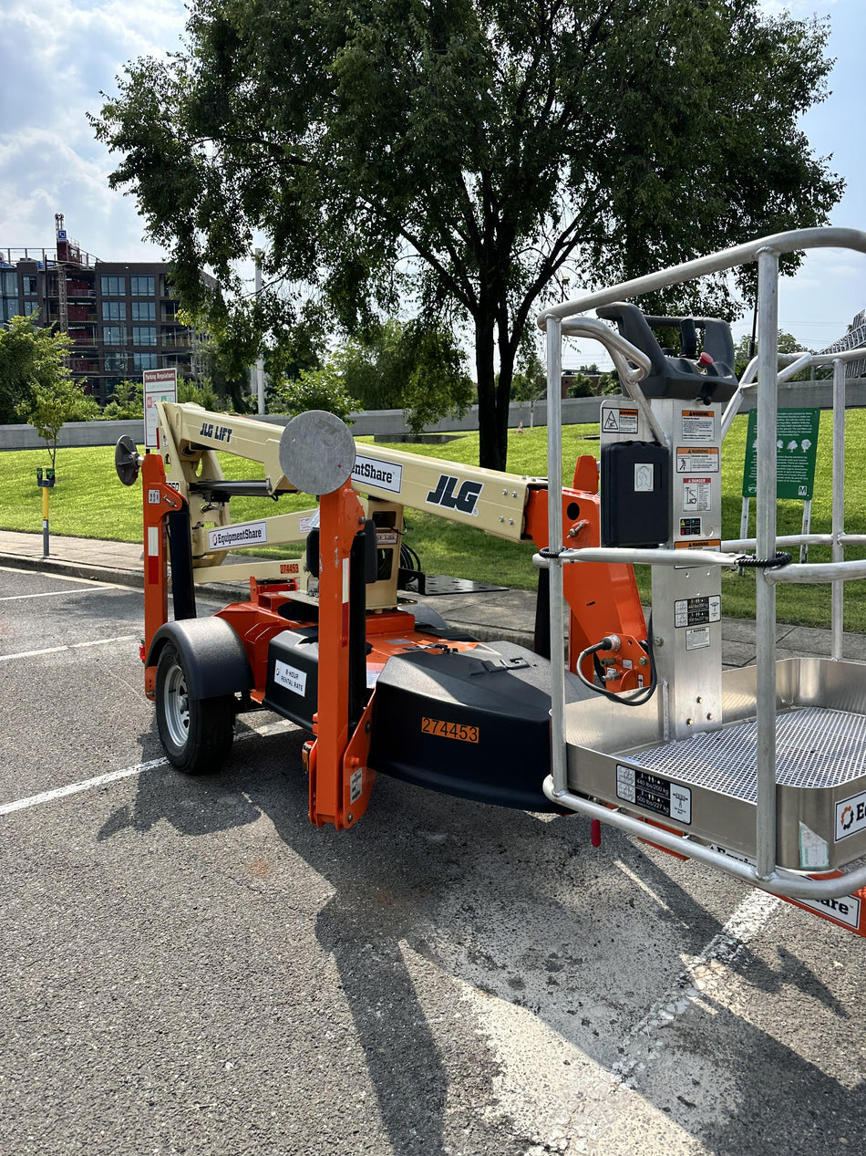 2022 JLG T350