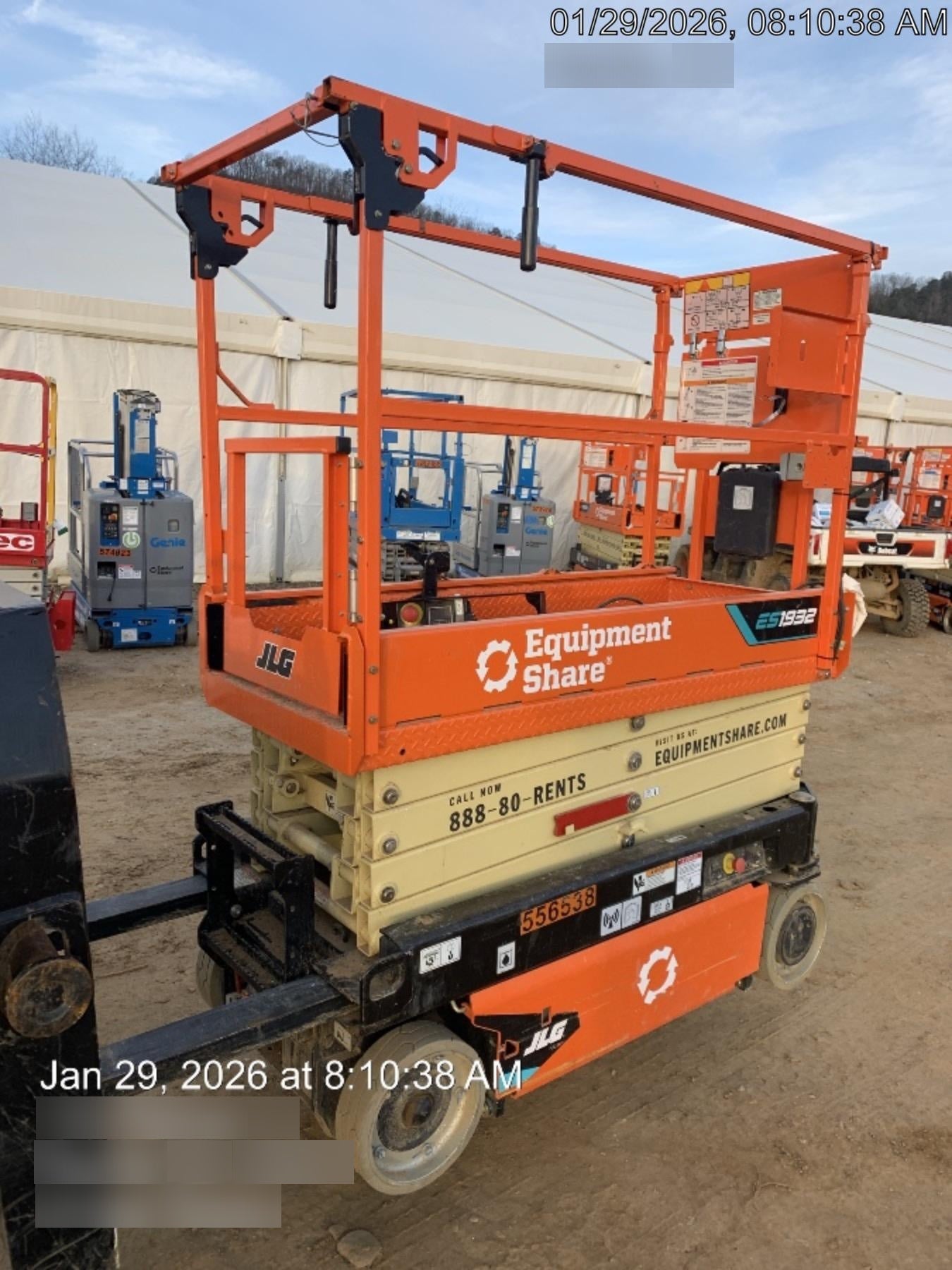 2025 JLG ES1932