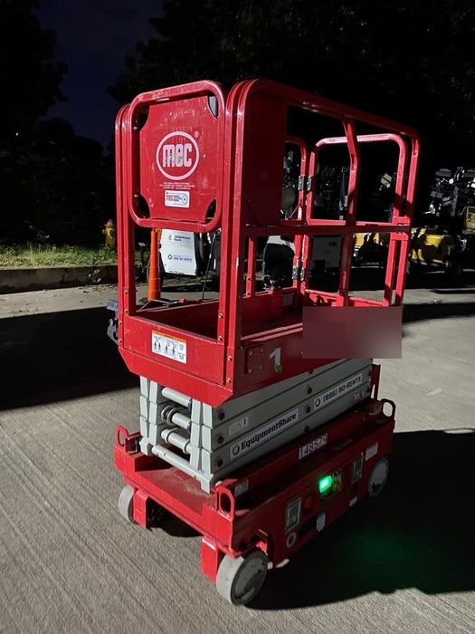 2020 MEC 1330SE Solid NM Tires, Steel Swing out Doors, LCS, Beacon, 900W Inverter