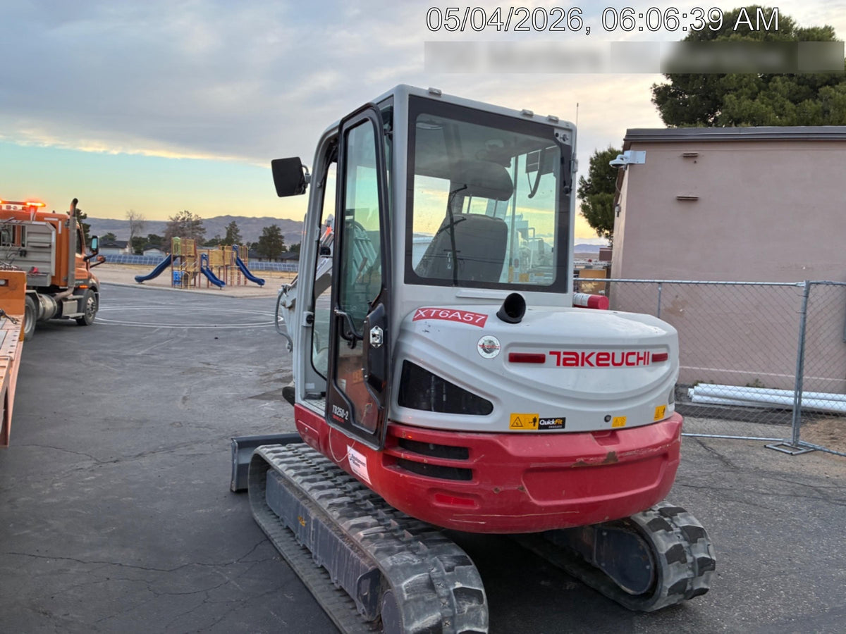 2024 TAKEUCHI TB250-2CR
