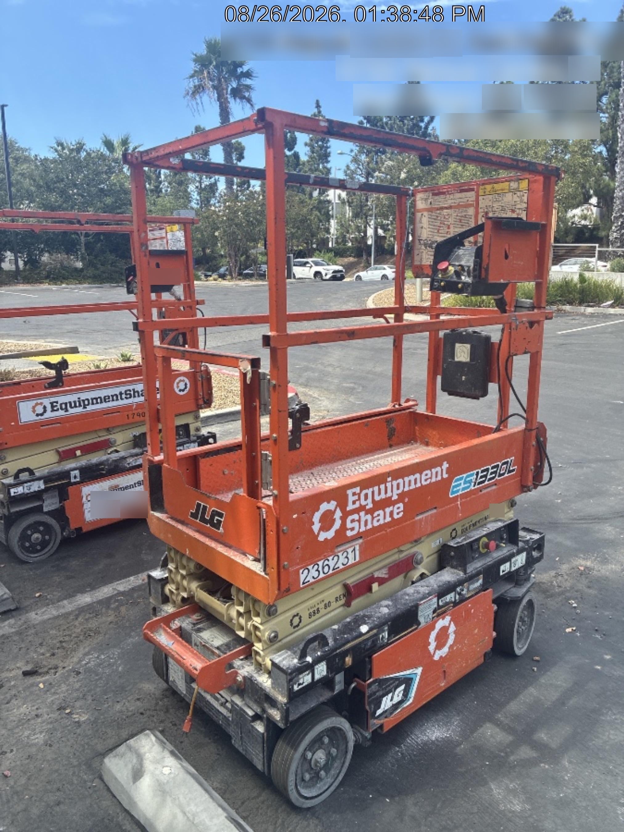 2022 JLG ES1330L