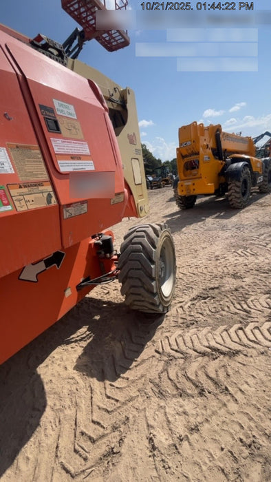 2020 JLG 800AJ