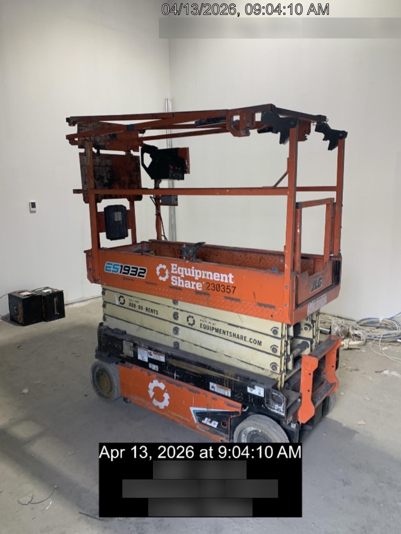 2022 JLG ES1932