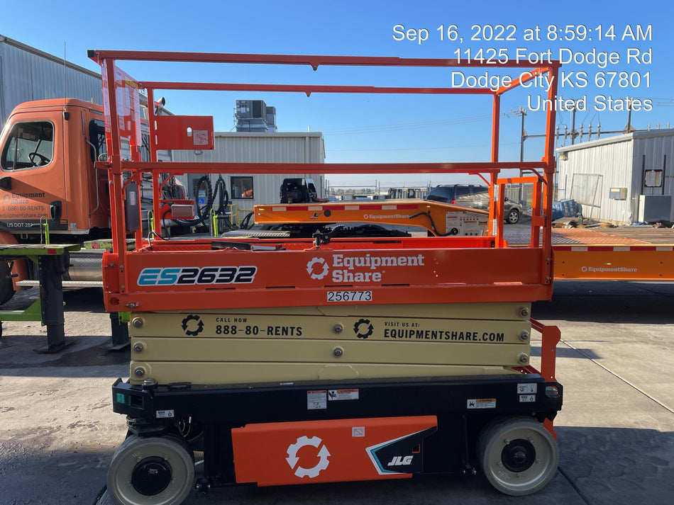 2022 JLG ES2632