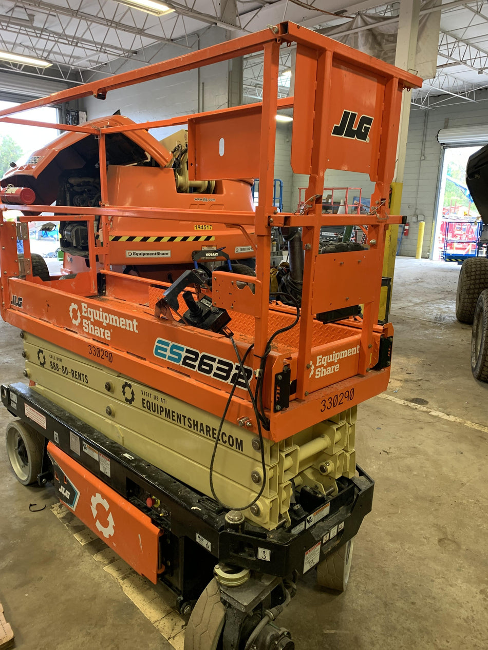 2023 JLG ES2632