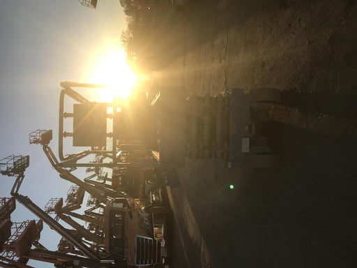 2019 Genie GS-2632 Folding rails with half height swing gate