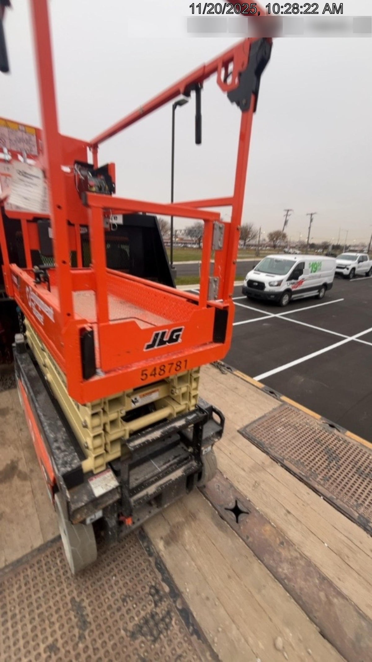 2025 JLG ES1932