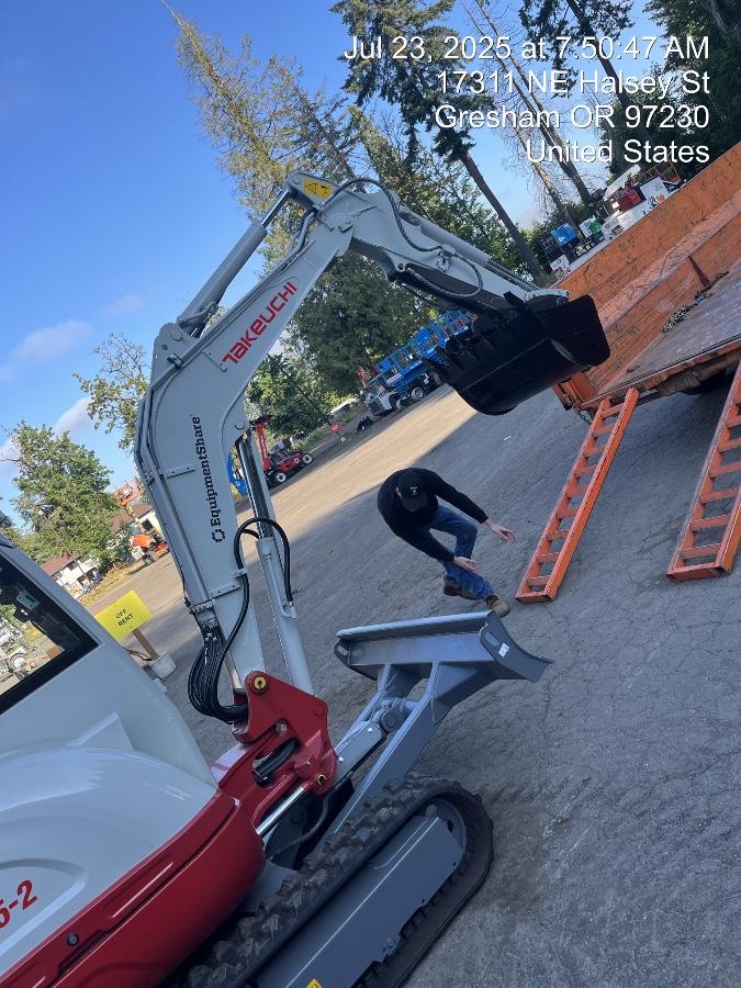 2025 TAKEUCHI TB235-2CR