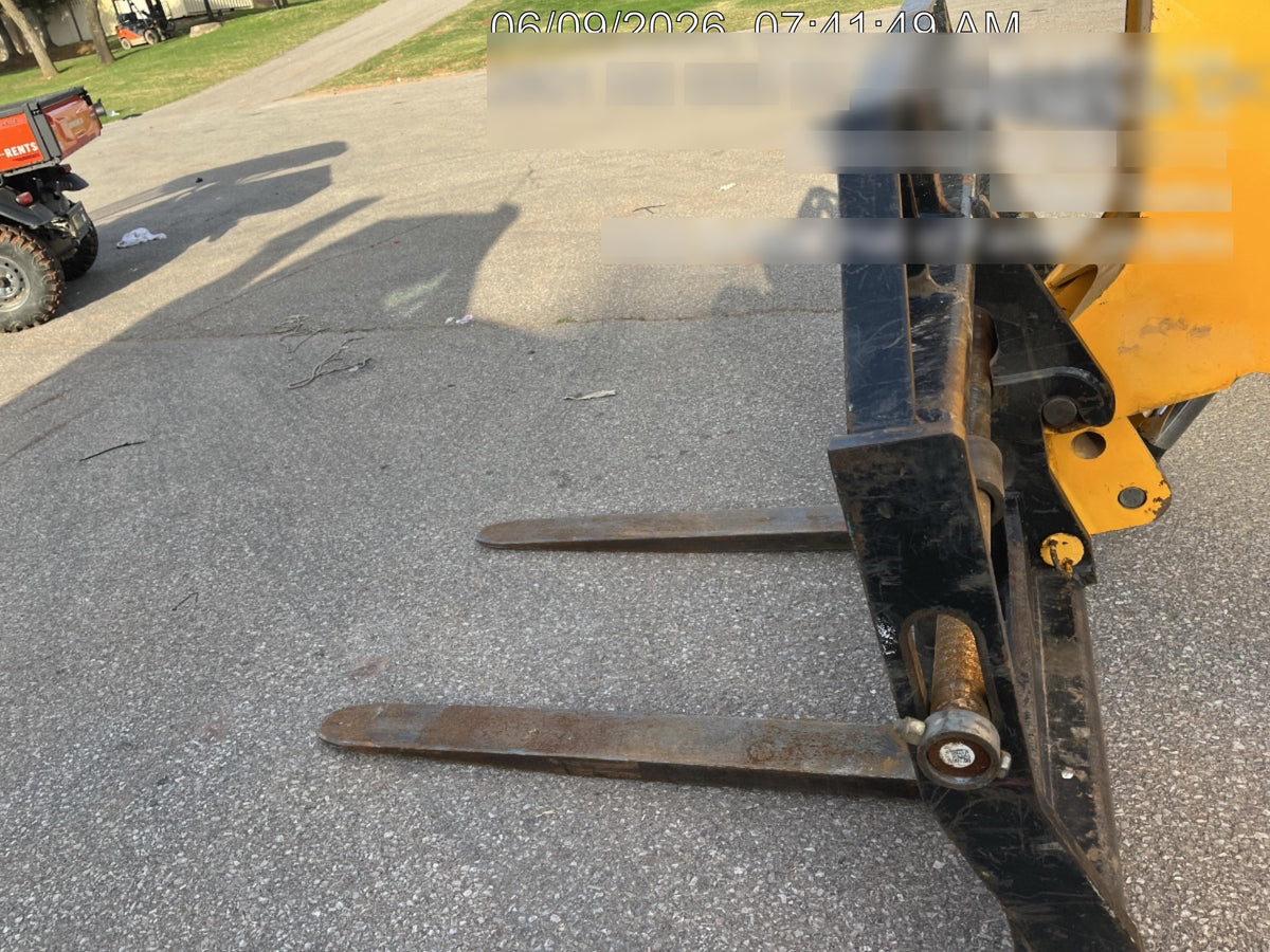2022 JCB 510-56