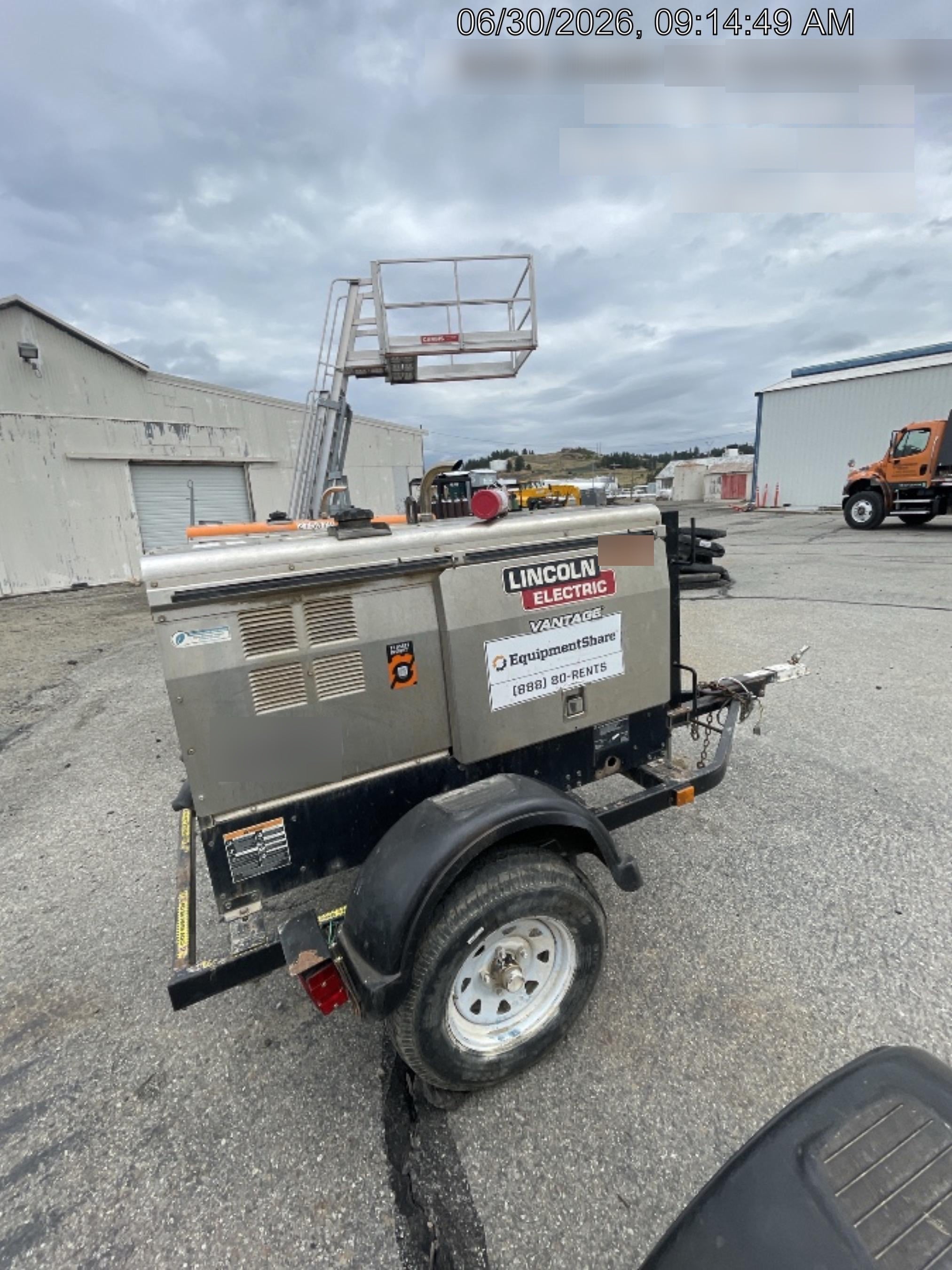 2019 Lincoln Electric Vantage 322 Welder Ready-Pak 3, Two wheel trailer, Fender and Light kit, Cable Rack
