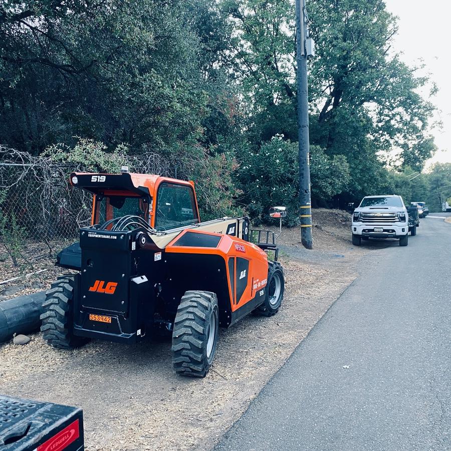 2025 JLG 519