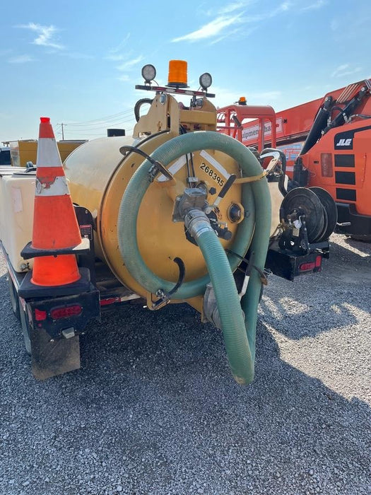 2023 VAC-TRON LP573XDT