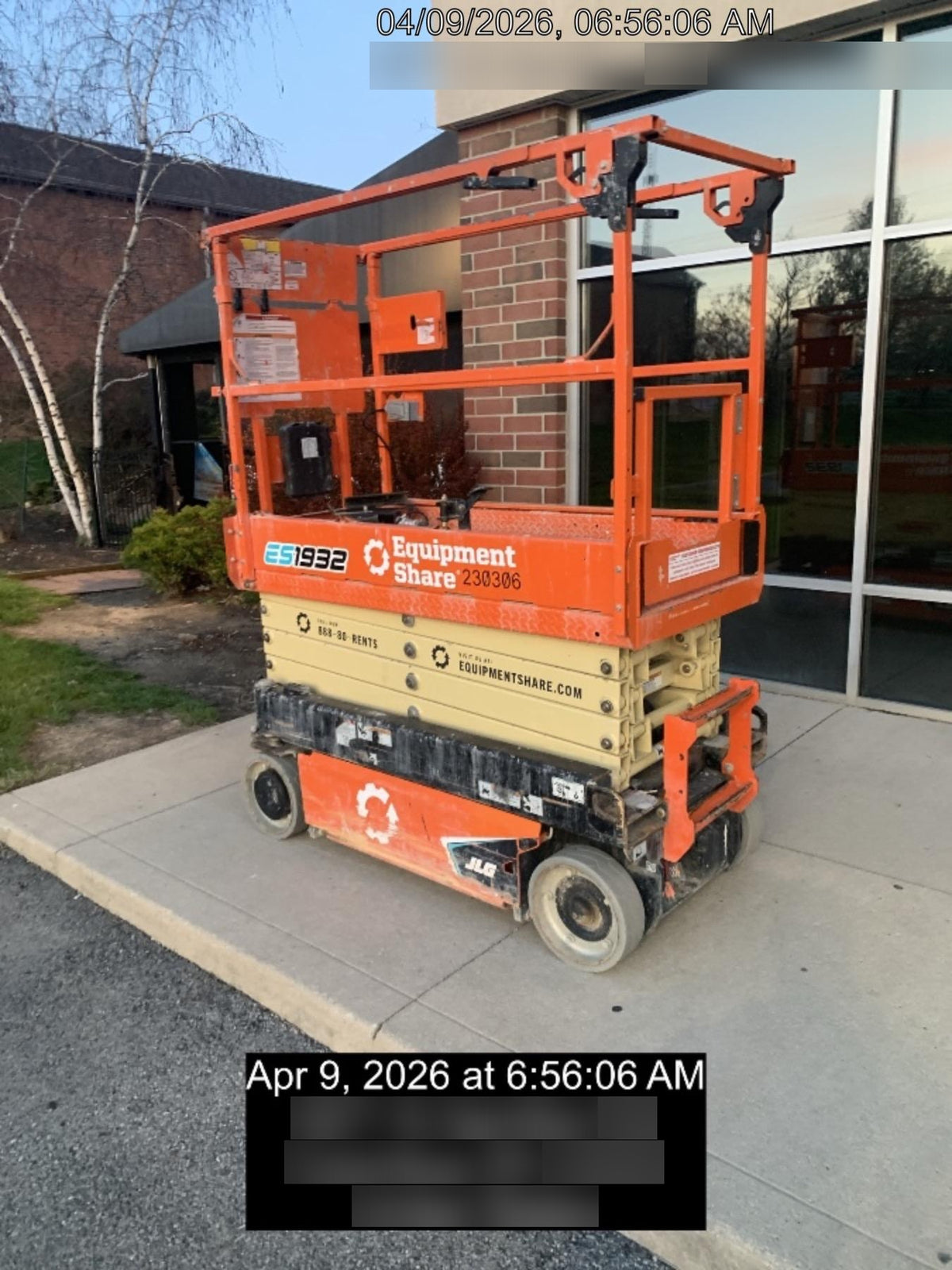 2022 JLG ES1932