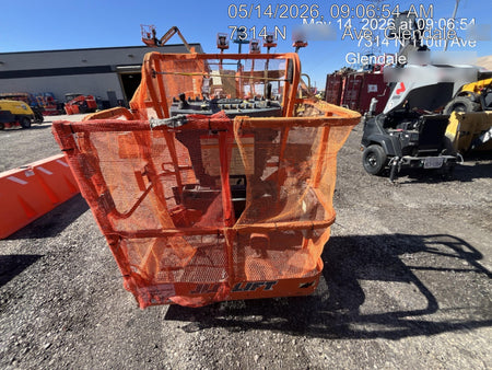 2022 JLG E300AJP