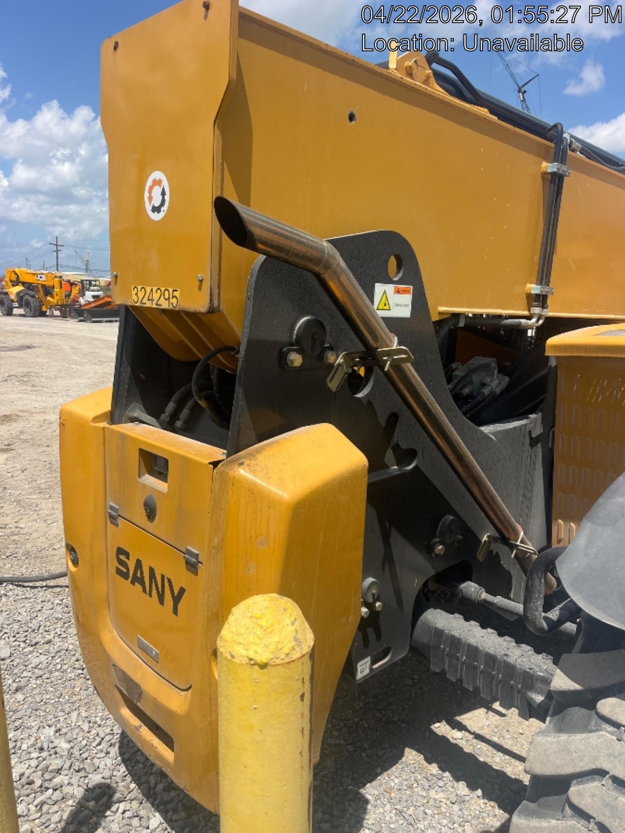 2023 SANY STH1056