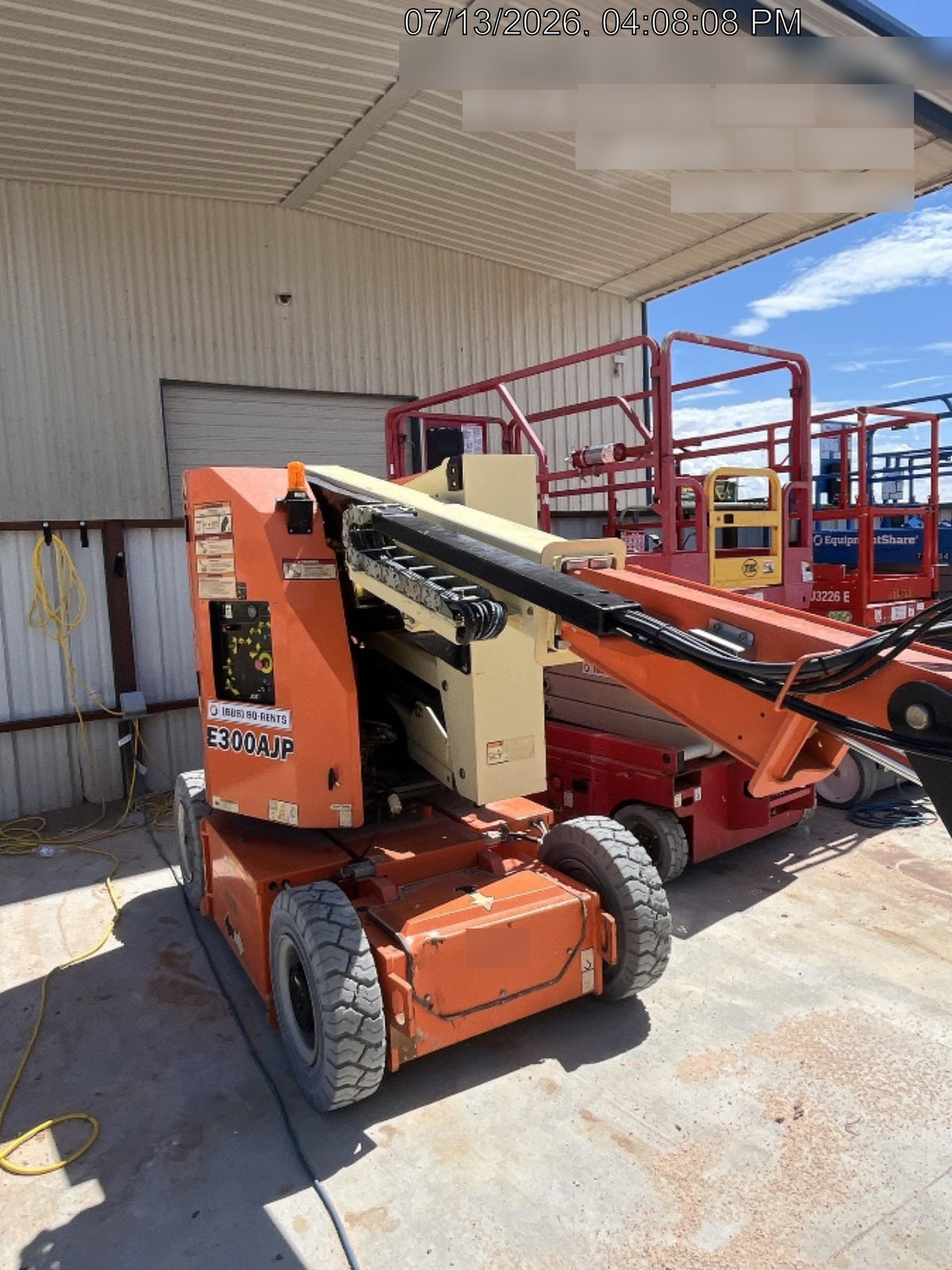 2019 JLG E300AJP