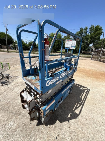 2017 Genie GS-1930 Genie GS-1930 Lift w/Fixed Rail and Chain Entry