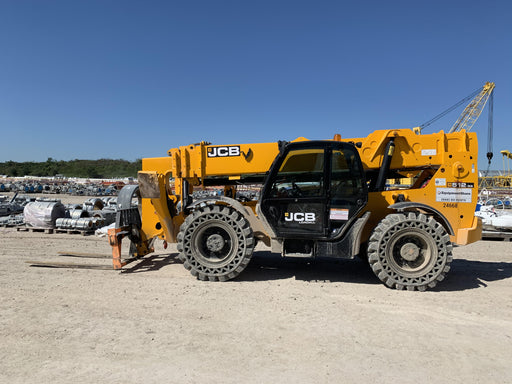 2019 JCB 512-56 74 HP w/CAB/HVAC, Beacon, Aux Hydraulics, Worklights, Solid Tires w/60" Carriage/Forks