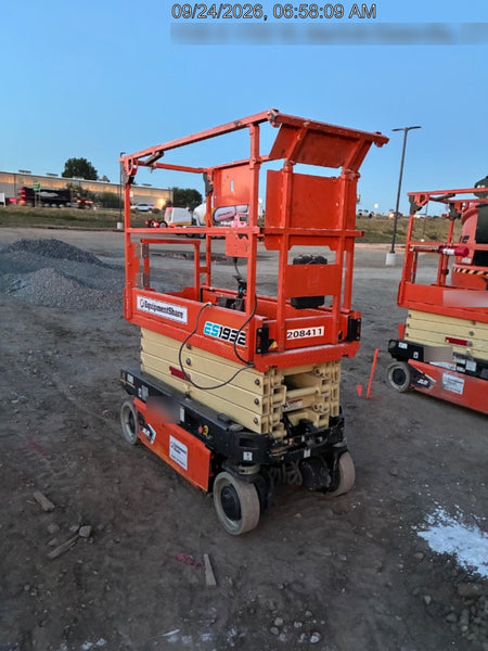 2022 JLG ES1932