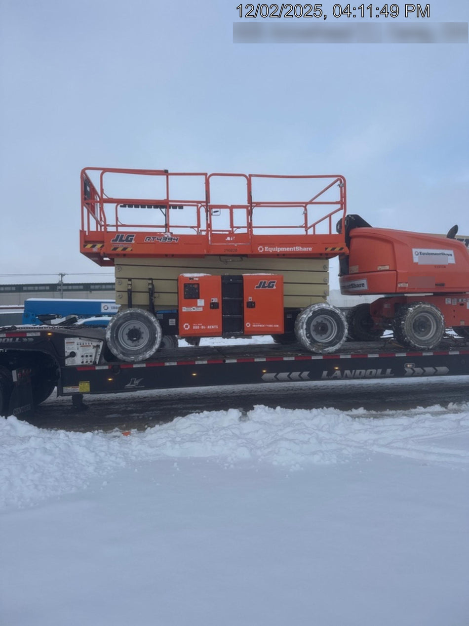 2023 JLG RT4394