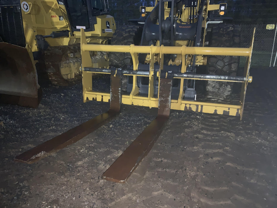 2020 JOHN DEERE 96" Loader Fork Carriage - John Deere