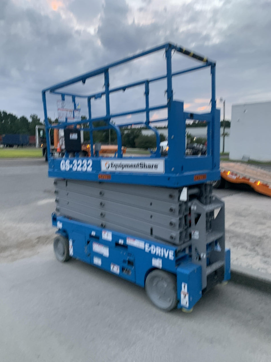 2022 GENIE GS-3232