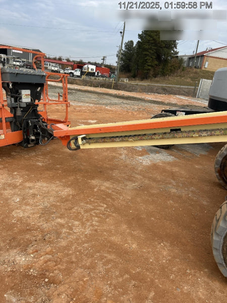 2022 JLG 400S