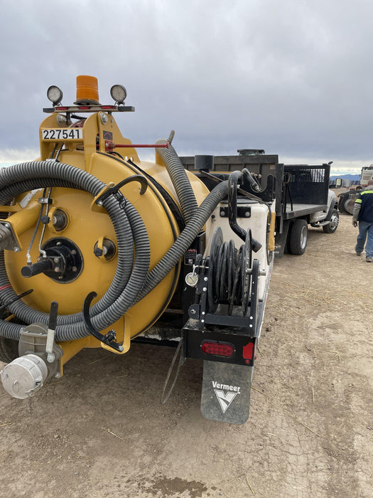 2022 Vac-Tron LP573XDT T4 Koehler Diesel Engine, 500 Gallon Debris Tank, x2 100 Gallon Water Tanks