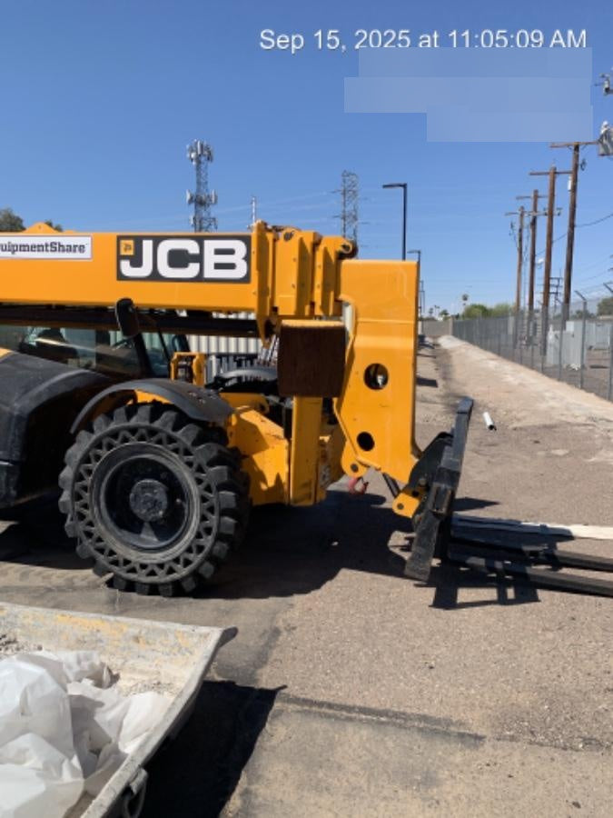 2022 JCB 512-56