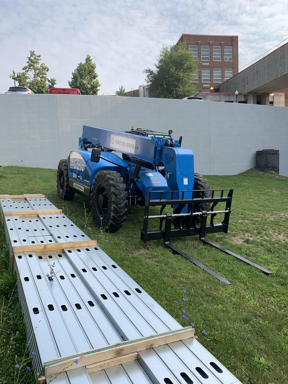 2021 GENIE GTH-844