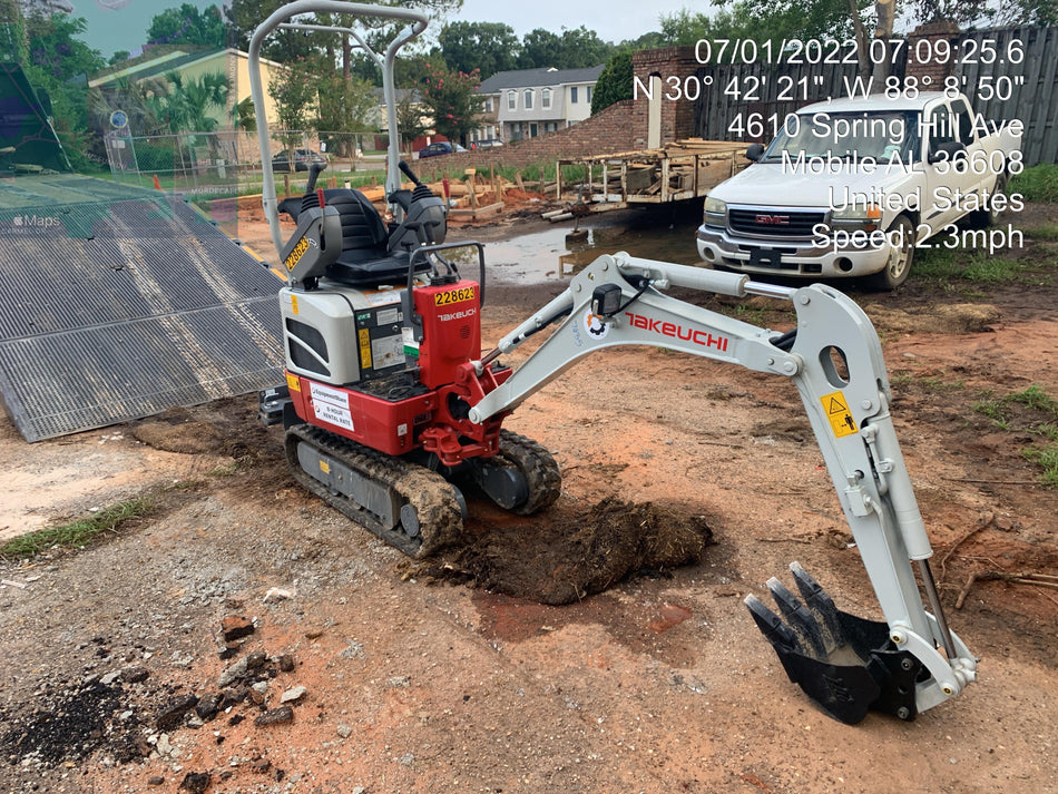 2022 TAKEUCHI TB210R