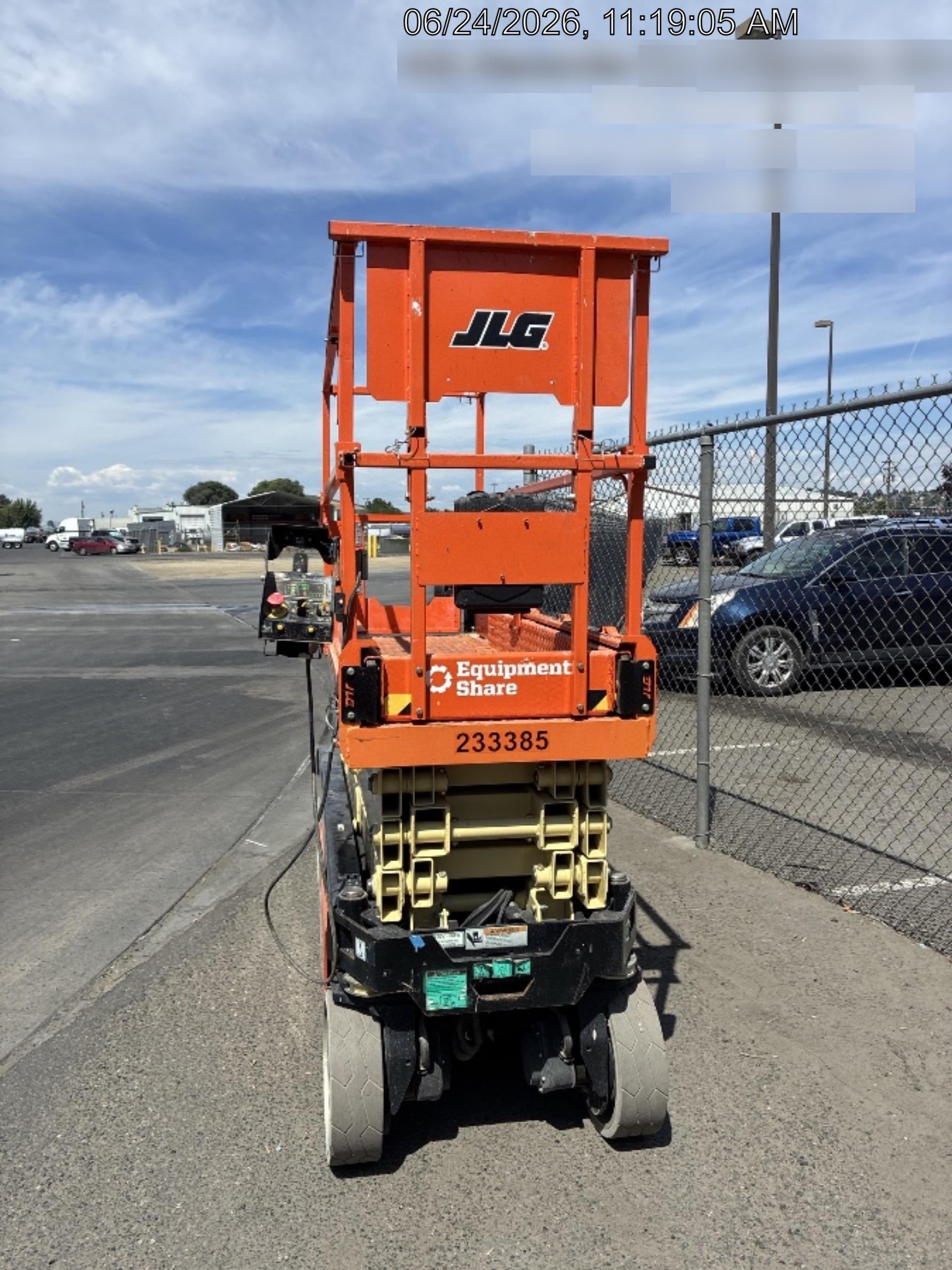 2022 JLG ES2632