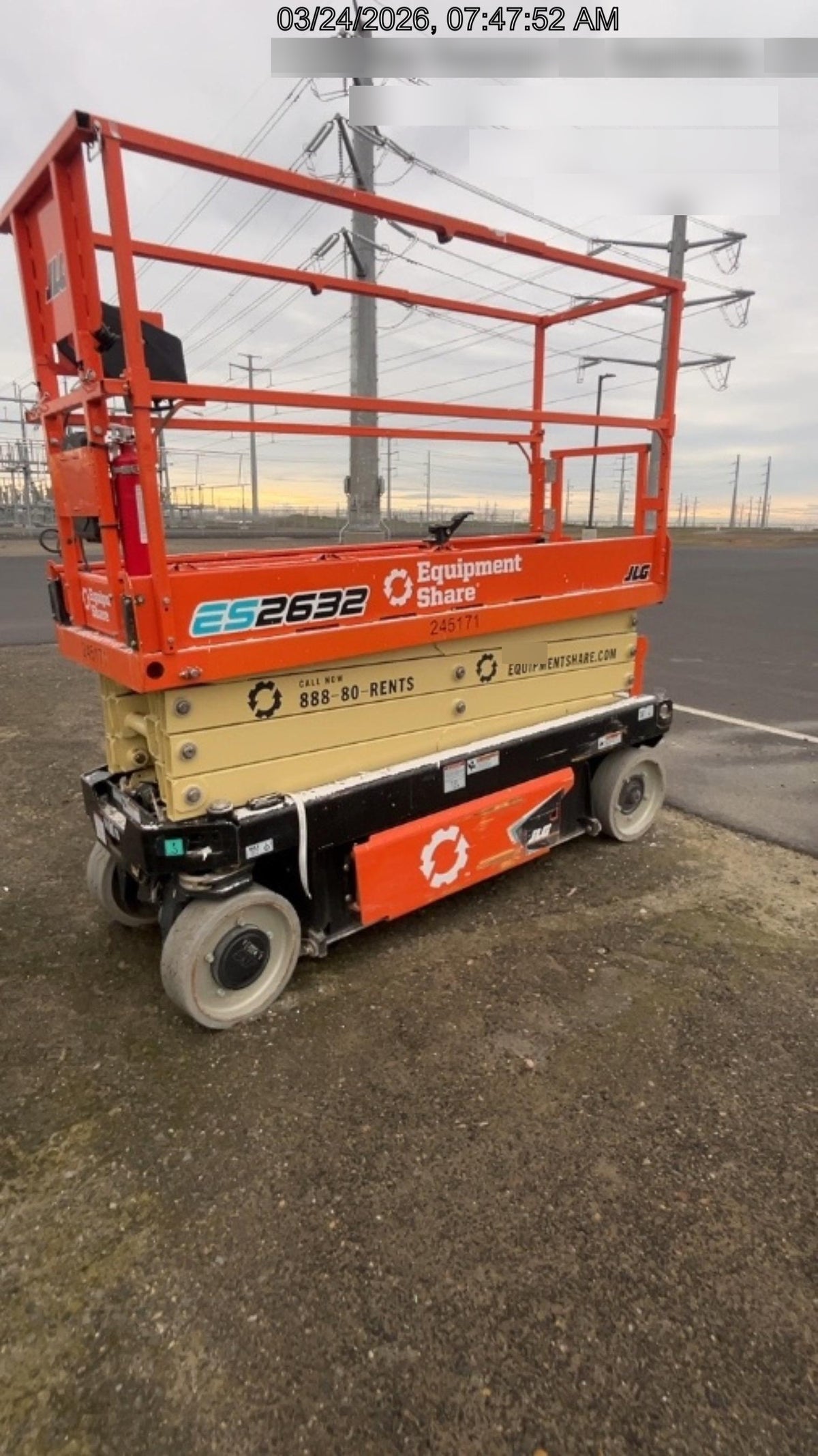 2022 JLG ES2632