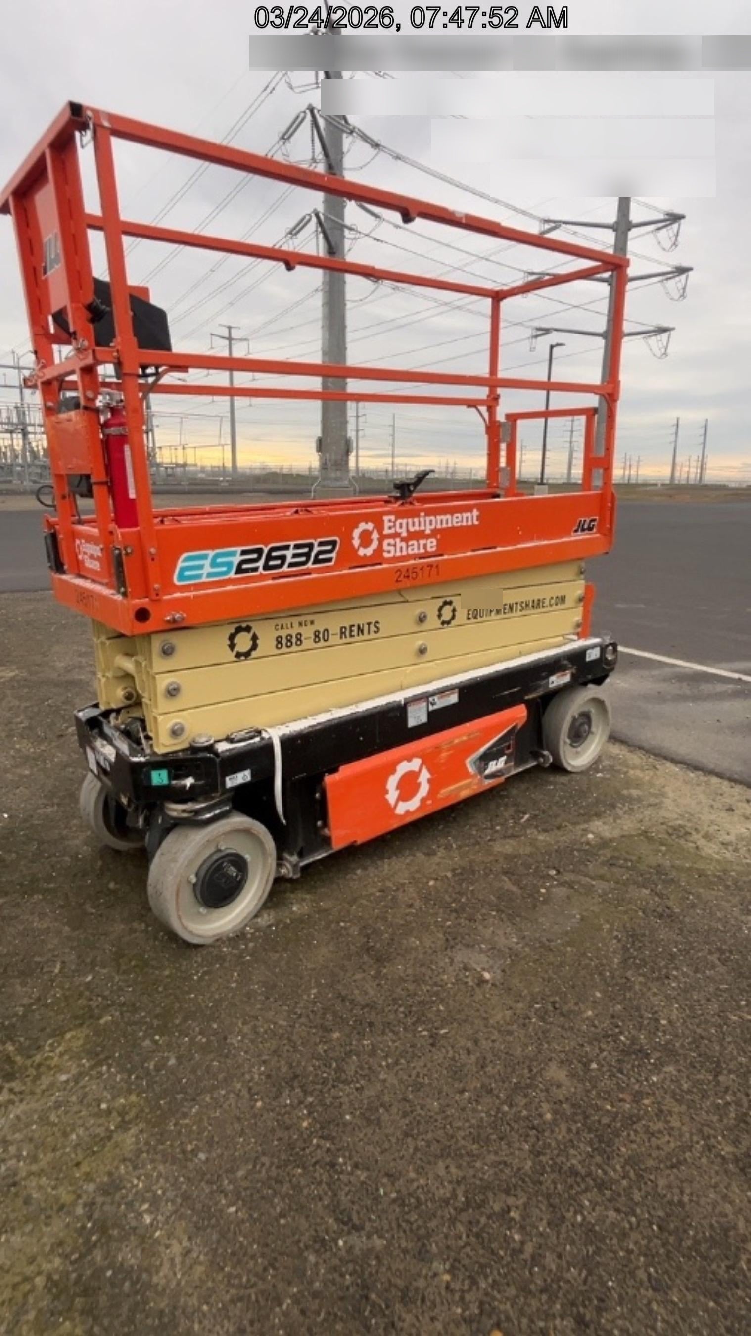 2022 JLG ES2632